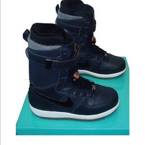 Nike snowboard boots 6.5